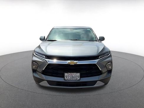 Used 2025 Chevrolet Blazer LT FWD image 4