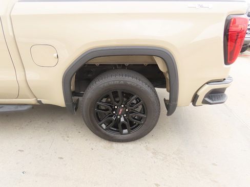 Used 2022 GMC Sierra 1500 Elevation AWD/4WD image 17