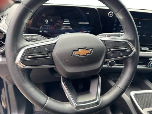 Certified 2025 Chevrolet Equinox LT FWD image 14