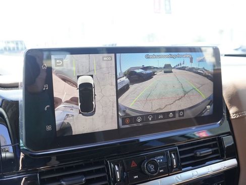 New 2026 Nissan Pathfinder Platinum image 12