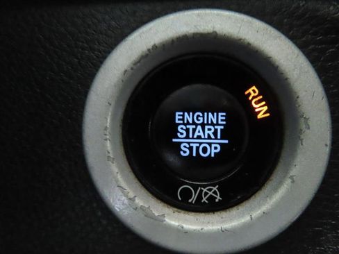 Used 2017 RAM 1500 Laramie w/ Convenience Group image 19