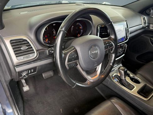 Used 2020 Jeep Grand Cherokee Limited w/ Luxury Group II RWD image 4