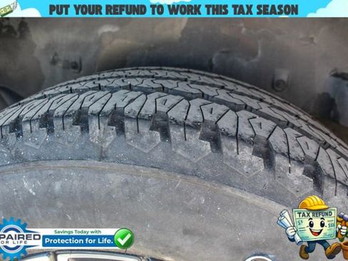 Used 2003 Chevrolet Suburban 2500 LT w/ LT Preferred Equipment Group image 11