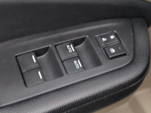 Used 2019 Honda Pilot Touring image 27