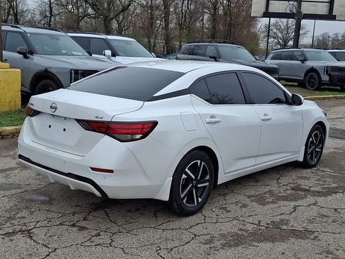 Used 2024 Nissan Sentra SV w/ Lighting Package image 6