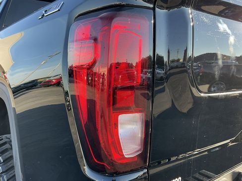 Used 2024 GMC Sierra 1500 Elevation w/ LPO, Elevation Black Package image 14