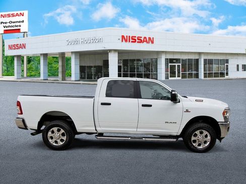 Used 2024 RAM 2500 Big Horn AWD/4WD image 5