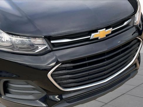 Used 2019 Chevrolet Trax LS w/ Tint and Cruise Package FWD image 29