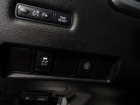 Used 2020 Nissan Murano S w/ Technology Package AWD/4WD image 23