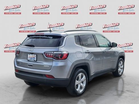 Used 2022 Jeep Compass Latitude w/ Sun and Sound Group FWD image 5