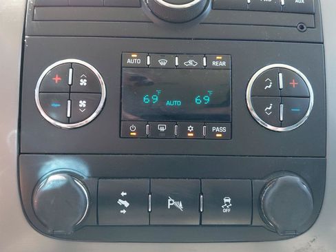 Used 2014 GMC Yukon XL SLT AWD/4WD image 47