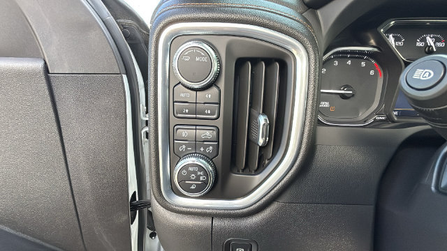 Certified 2022 GMC Sierra 1500 AT4 w/ AT4 Premium Package AWD/4WD image 12