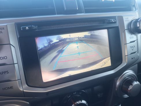 Used 2015 Toyota 4Runner SR5 image 16