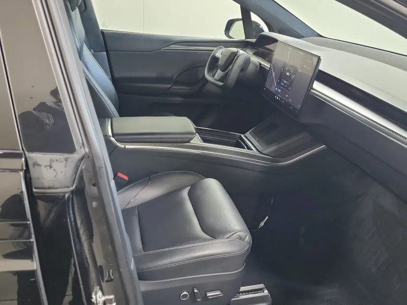 Used 2022 Tesla Model X Plaid AWD/4WD image 12