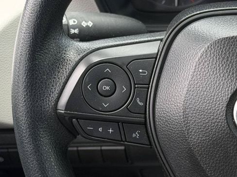 Used 2025 Toyota Corolla LE FWD image 13