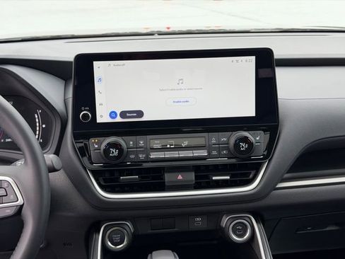 Used 2026 Toyota Grand Highlander XLE image 15