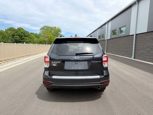 Used 2018 Subaru Forester 2.5i Premium w/ All-Weather Package AWD/4WD image 12