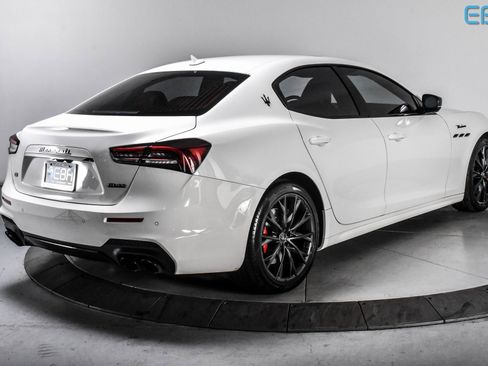 Used 2022 Maserati Ghibli Modena Q4 image 6