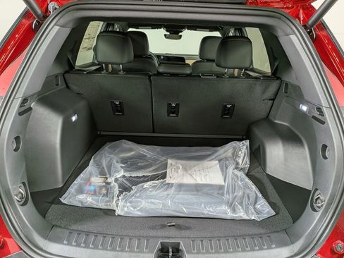New 2026 Chevrolet Equinox ACTIV w/ Convenience Package III AWD/4WD image 10
