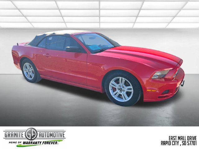 Used 2014 Ford Mustang Convertible RWD image 7