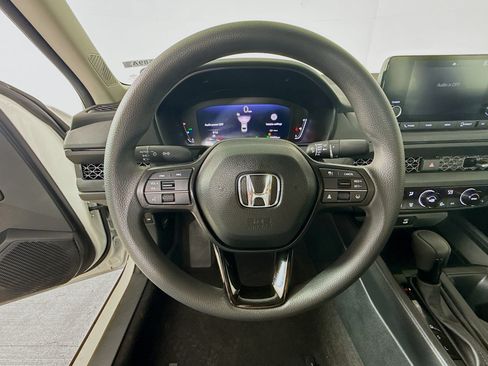 Used 2024 Honda Accord EX image 11