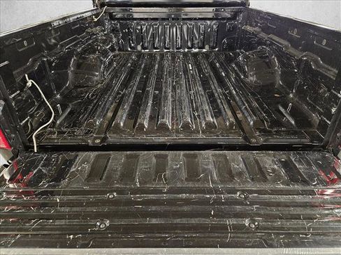 Used 2021 Nissan Frontier S image 6