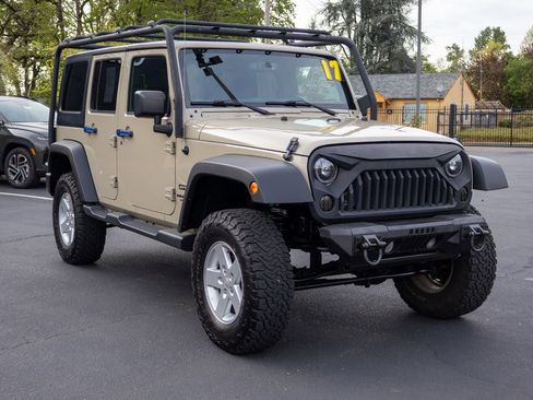 Used 2017 Jeep Wrangler Unlimited Sport w/ Quick Order Package 23S AWD/4WD image 5