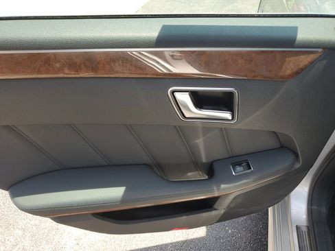 Used 2012 Mercedes-Benz E 350 4MATIC Sedan image 14