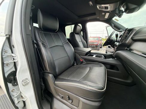 Used 2022 RAM 2500 Limited AWD/4WD image 18
