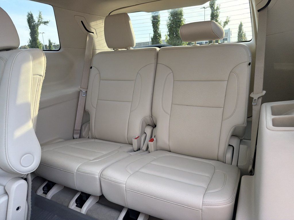 Used 2021 GMC Acadia Denali w/ Denali Technology Package FWD image 14
