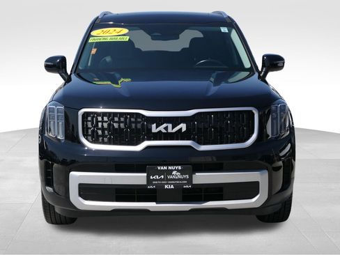 Used 2024 Kia Telluride EX w/ EX Captain's Chair Package FWD image 8
