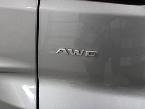 Used 2024 Cadillac XT4 Premium Luxury image 27