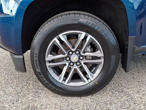 Used 2020 Chevrolet Colorado LT w/ LT Convenience Package AWD/4WD image 9