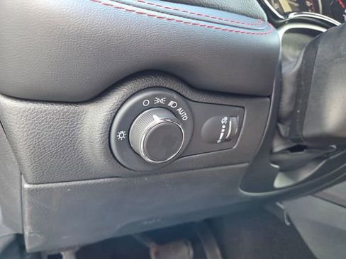 Used 2024 Dodge Durango GT image 25