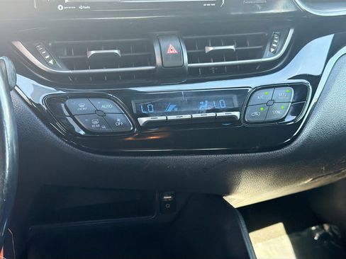 Used 2018 Toyota C-HR XLE image 14