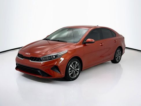 Used 2023 Kia Forte LXS w/ LXS Technology Package FWD image 1