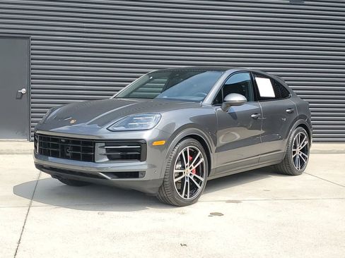 Used 2026 Porsche Cayenne S AWD/4WD image 1