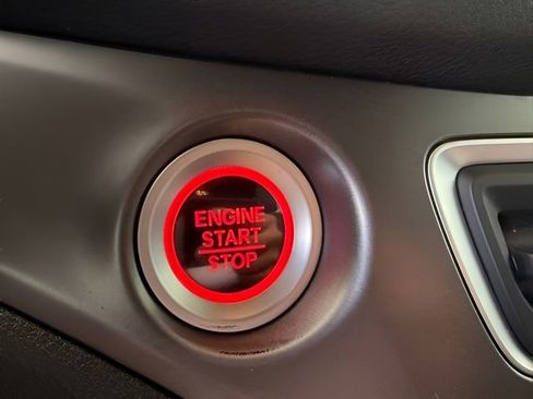 Used 2022 Honda Pilot Sport image 23