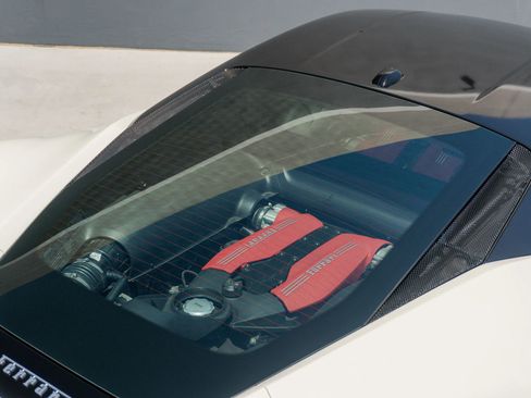 Used 2018 Ferrari 488 GTB RWD image 40