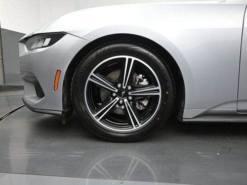 Used 2024 Ford Mustang Premium image 20