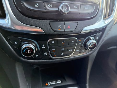 Used 2023 Chevrolet Equinox Premier AWD/4WD image 20