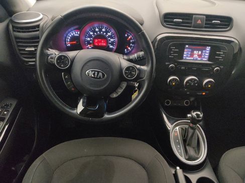 Used 2015 Kia Soul ! FWD image 22