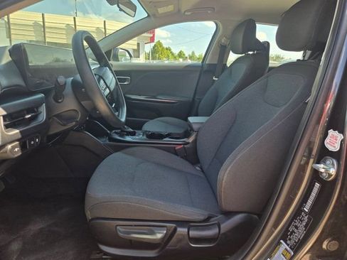 Used 2025 Kia K4 FWD image 23
