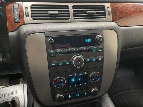 Used 2012 GMC Sierra 1500 SLT w/ SLT Convenience Package image 9