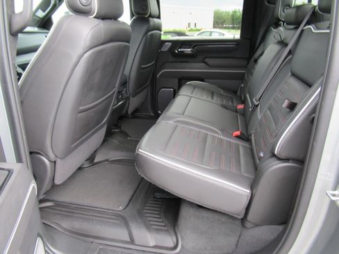 Used 2024 GMC Sierra 2500 AT4X AWD/4WD image 38