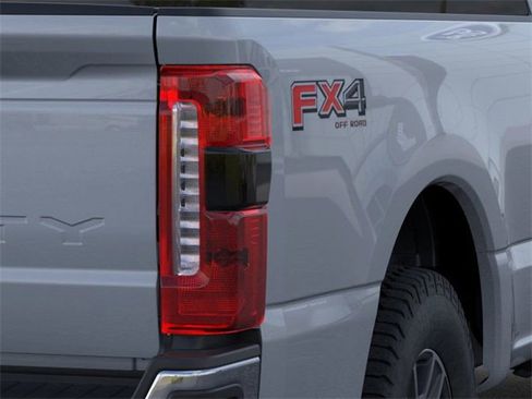 New 2025 Ford F350 Lariat w/ Lariat Ultimate Package image 21
