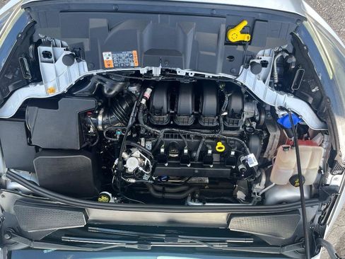 Used 2016 Ford Focus SE w/ Equipment Group 201A FWD image 16