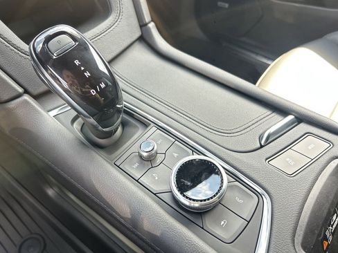 New 2025 Cadillac XT5 Sportv w/ LPO, Bronce Accent Package image 18