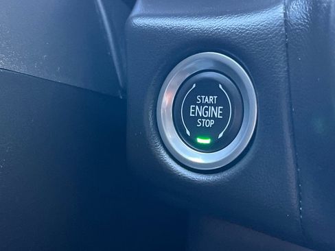 Used 2023 Chevrolet Suburban Premier image 24