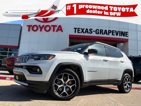 Used 2025 Jeep Compass Limited AWD/4WD image 1